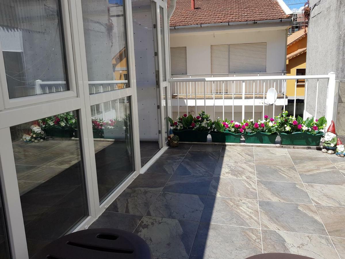 Apartamento Las Hermanas Pontevedra Bagian luar foto